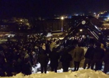 Turan’ın cenazesi kitlesel defnedildi