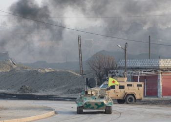 QSD-YPJ, Kobanê’ye yaklaşmaya çalışan gruplara ait konvoyu vurdu