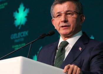 Davutoğlu’nun mesajında “demokrasi” vurgusu Davutoğlu’nun mesajında “demokrasi” vurgusu
