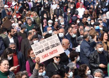 Binler zamlara karşı mitingde buluştu: Artık yeter geçinemiyoruz