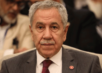 Arınç’tan “seçim erteleme” tepkilerine yanıt: Savaş hali dışında olmazmış. Ayet-i kerime mi var?