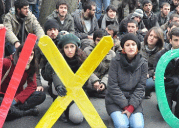 Dilbilimci Tan: Örgütlenerek dil mücadelesi vermeliyiz