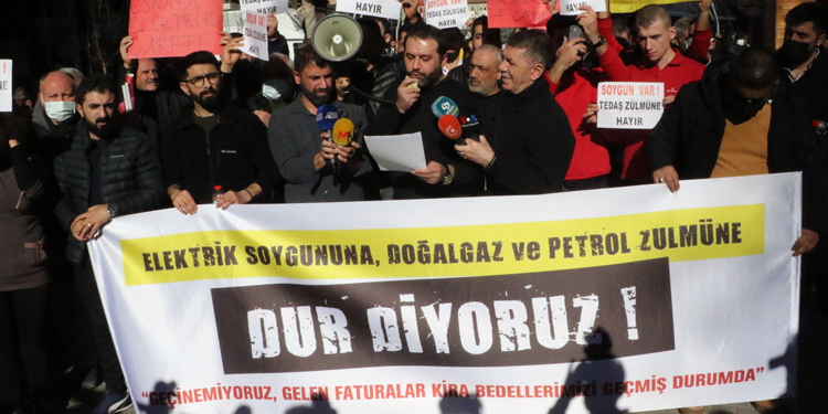 Diyarbakır esnafı 3 gün boyunca zamları protesto edecek Diyarbakır esnafı 3 gün boyunca zamları protesto edecek