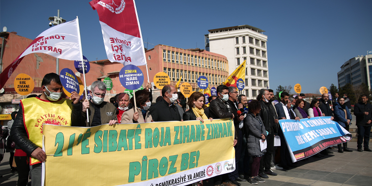 Dünya Anadil Günü’nde “anadilde eğitim” talebi Dünya Anadil Günü’nde “anadilde eğitim” talebi
