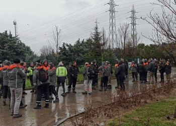 İBB’de çalışan işçilerden iş durdurma eylemi