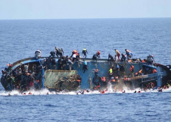 İtalya açıklarında göçmen teknesi battı: 30 ölü