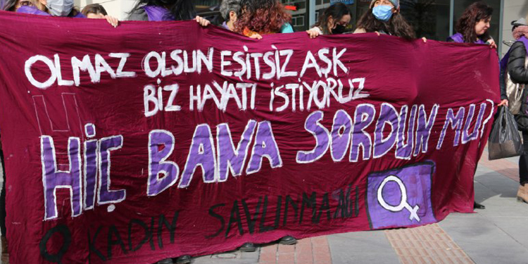 Kadınlardan 14 Şubat eylemi: Öldüren sevgi istemiyoruz Kadınlardan 14 Şubat eylemi: Öldüren sevgi istemiyoruz