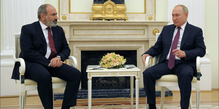 Putin ile Paşinyan, Karabağ anlaşmalarının uygulanması konusunu görüştü Putin ile Paşinyan, Karabağ anlaşmalarının uygulanması konusunu görüştü