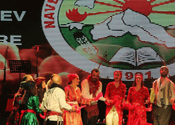 ‘Şarkılarımızı anadilimizde söylemeye devam edeceğiz’