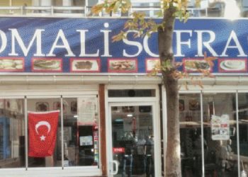 Polisten Somalili esnafa: Türkleşeceksiniz