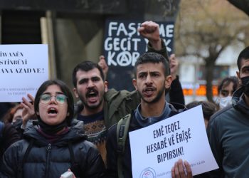 Üniversite öğrencileri: Saldırılara karşı direnişi büyüteceğiz