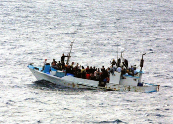 Göçmen botu battı: 4’ü çocuk 6 kişi hayatını kaybetti