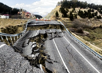 Pozantı’da 2 yıl önce yapılan yol çöktü
