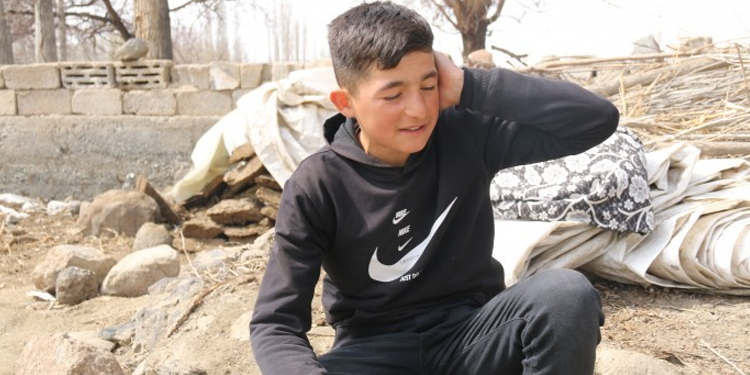 Sesi Iğdır yaylalarında yankılanan bir dengbêj Sesi Iğdır yaylalarında yankılanan bir dengbêj