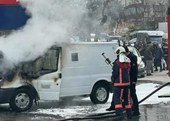 Ankara’da ATM’ye para götüren nakil aracı alev aldı