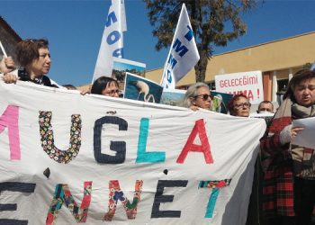 Ekolojistlerden sulak alanda yapılaşmaya tepki