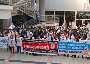 Hekimlerin grevi ülke genelinde karşılık buldu