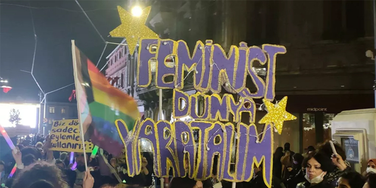 İstanbul Valiliği: 8 Mart Dünya Kadınlar Günü’nde Beyoğlu’ndaki yürüyüşe müsaade edilmeyecek İstanbul Valiliği: 8 Mart Dünya Kadınlar Günü’nde Beyoğlu’ndaki yürüyüşe müsaade edilmeyecek