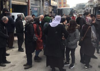 HDP Kartal İlçe Örgütü binasına polis baskını