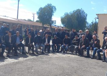 Mersin’de nakliyeciler zamlara karşı iş bıraktı