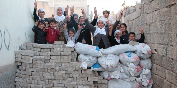 Nusaybin sendromunun üzerinden 6 yıl geçti: Halk iradesine sahip çıktı Nusaybin sendromunun üzerinden 6 yıl geçti: Halk iradesine sahip çıktı