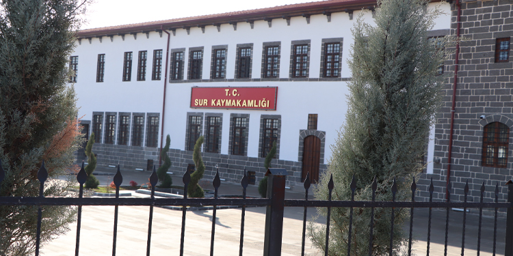 Sur Kaymakamlığı “cazibe merkezi”ne kondu! Sur Kaymakamlığı “cazibe merkezi”ne kondu!