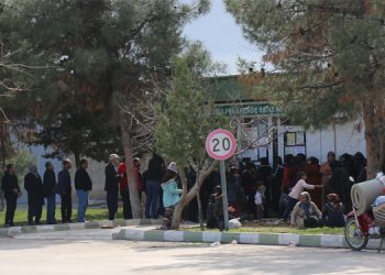 Urfa’da ucuz pirinç kuyruğu