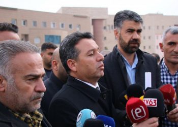 Urfa Valiliği önünde motorin zammına protesto