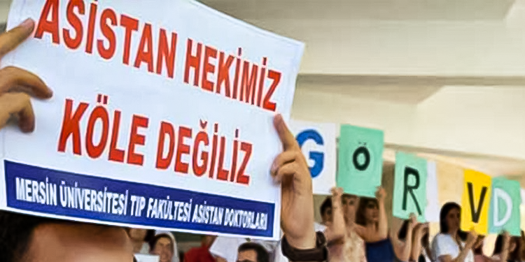 SES: Asistan hekimler ucuz iş gücü olarak kullanılıyor SES: Asistan hekimler ucuz iş gücü olarak kullanılıyor