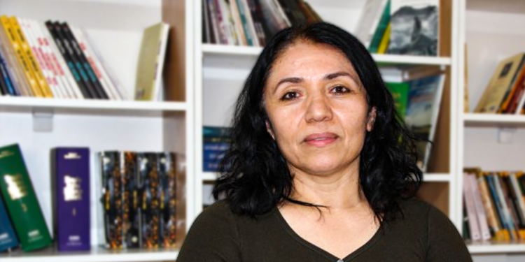 Yaray: Yasaklara karşı Kürtçeyi daha çok sahiplenelim Yaray: Yasaklara karşı Kürtçeyi daha çok sahiplenelim