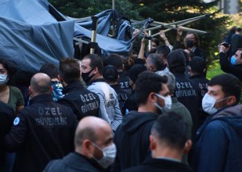 Boğaziçi öğrencilerinin yargılandığı dava ertelendi