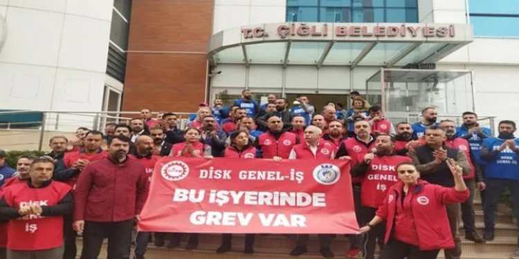 Çiğli Belediyesi’nde işçiler grevde Çiğli Belediyesi’nde işçiler grevde