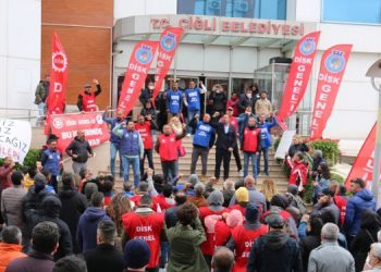 Çiğli’de işçilerin direnişi büyüyor