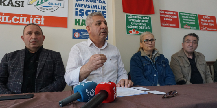 Disk Gıda-İş Başkanı Aslan: Beş yılda Çaykur, 2 milyar 612 milyon 400 bin TL zarar ettirildi Disk Gıda-İş Başkanı Aslan: Beş yılda Çaykur, 2 milyar 612 milyon 400 bin TL zarar ettirildi