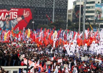 Gündelikçi kadın işçilerin 1 Mayıs talebi: Sosyal güvence şart, İLO 189 uygulansın, taşeron şirketler kapatılsın