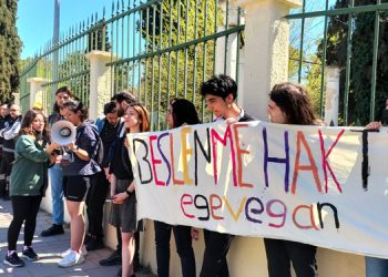 Ege Üniversitesi öğrencileri vegan menü mücadelesini kazandı