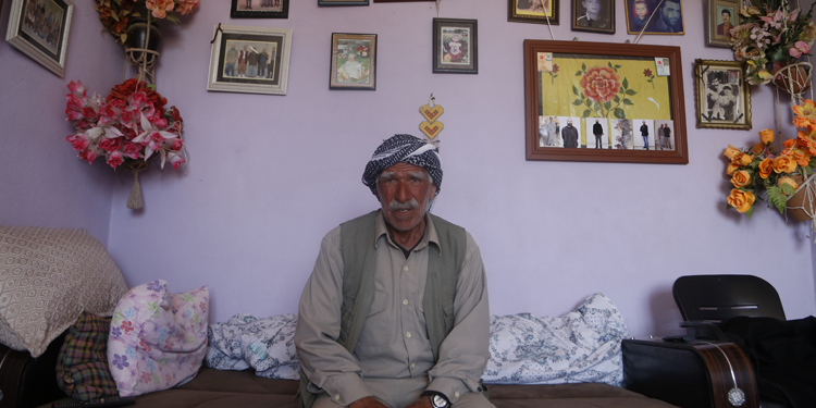 Evin duvarını direniş hafızasına dönüştürdü Evin duvarını direniş hafızasına dönüştürdü