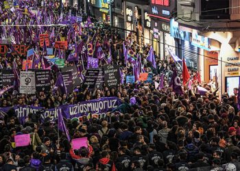 Feminist Gece Yürüyüşü’ne katılan kadınlar yargılandı