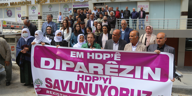 Gözaltılara ortak tepki: Kazanan halklar, kaybeden AKP olacak Gözaltılara ortak tepki: Kazanan halklar, kaybeden AKP olacak