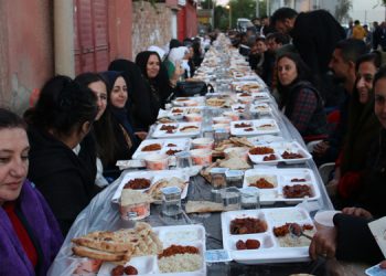 İftarlarını yeryüzü sofrasında açtılar