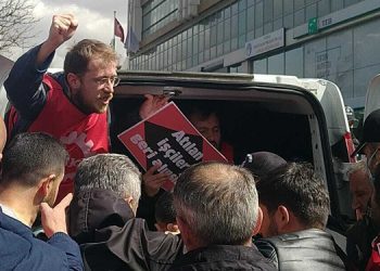 İşten çıkarılan işçilerin protesto ettiği Enerjisa’da bağımsız yönetim kurulu üyelerinin huzur hakkı brüt 30 bin liraya çıkarıldı