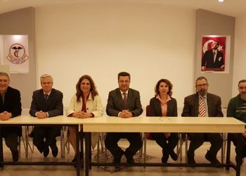İzmir Tabip Odası başkanlığına Prof. Dr. Kaynak seçildi