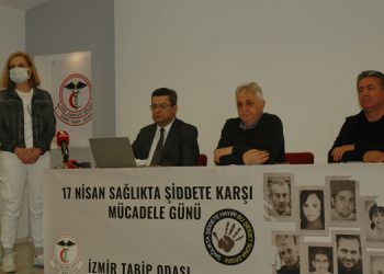 İzmir Tabip Odası: İktidarın yürüttüğü politikalar hekimlere şiddet, ölüm, çaresizlik, umutsuzluk olarak geri dönmüştür