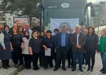 İzmirli depremzedeler Ankara yolunda