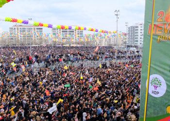 Newroz kutlayanlara para cezası