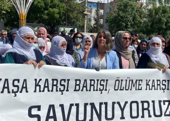 Saldırılara karşı kitlesel açıklama: KDP serveti için operasyonlara ortak oldu