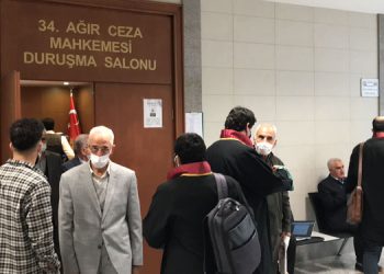 Sivil Cuma namazı davası: Nerede namaz kılacağımızı savcılara soracağız