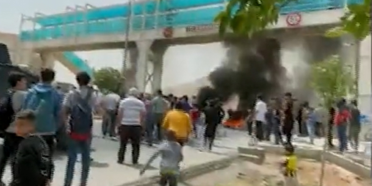 Urfa’da çöp protestosu Urfa’da çöp protestosu