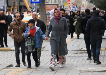 Van’da KDP’ye tepki: İhanete son verin