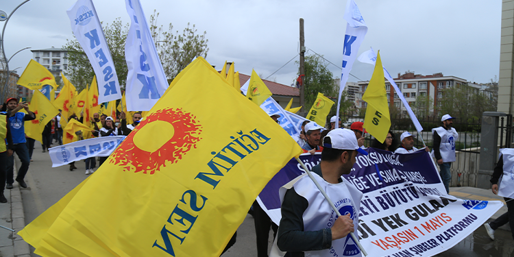 Edirne’den Kars’a: İşçiler, halklar 1 Mayıs’a akıyor Edirne’den Kars’a: İşçiler, halklar 1 Mayıs’a akıyor